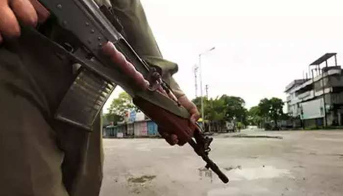 जम्मू-कश्मीर: किश्तवाड़ से हटा कर्फ्यू, लेकिन बंद रहेंगे जिले के स्कूल-कॉलेज जम्मू-कश्मीर: किश्तवाड़ से हटा कर्फ्यू, लेकिन बंद रहेंगे जिले के स्कूल-कॉलेज