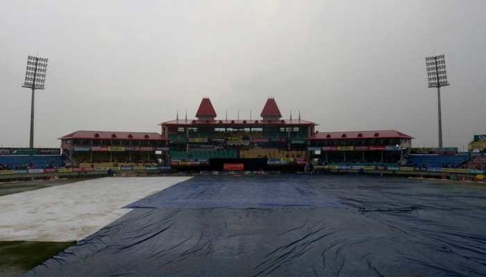 IND vs SA T20: बारिश के कारण रद्द हुआ मैच, टॉस भी नहीं हो सका IND vs SA T20: बारिश के कारण रद्द हुआ मैच, टॉस भी नहीं हो सका