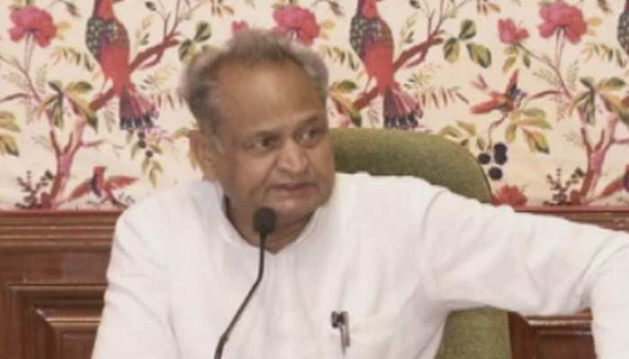 प्रधानमंत्री नरेंद्र मोदी देश को बताएं कि कश्मीर में क्या है हालात: अशोक गहलोत प्रधानमंत्री नरेंद्र मोदी देश को बताएं कि कश्मीर में क्या है हालात: अशोक गहलोत