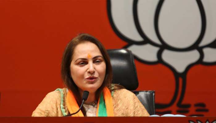 जयाप्रदा की मुलायम सिंह को दो टूक, 'भीख मांगकर यूनिवर्सिटी नहीं सिर्फ छोटे कमरे बनते हैं' जयाप्रदा की मुलायम सिंह को दो टूक, 'भीख मांगकर यूनिवर्सिटी नहीं सिर्फ छोटे कमरे बनते हैं'