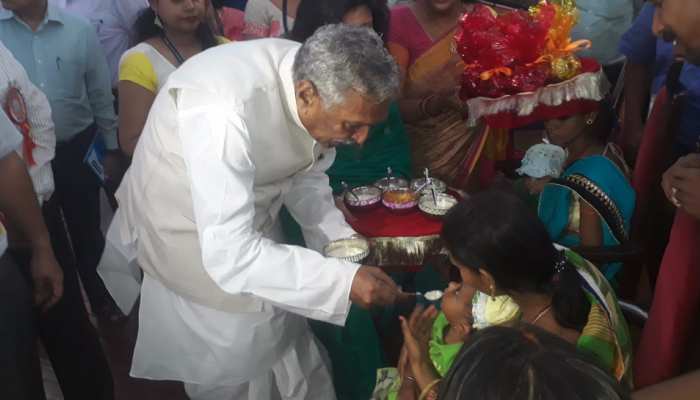 अधिकारी ने किया कुपोषण मुक्त बिहार बनाने का दावा, राज्यपाल ने दिखा दिया आईना अधिकारी ने किया कुपोषण मुक्त बिहार बनाने का दावा, राज्यपाल ने दिखा दिया आईना