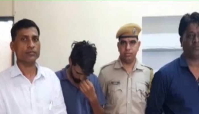 राजस्थान: ACB की बड़ी कार्रवाई, कैदियों को जेल में सुविधा देने वाले जेलर समेत दो को किया गिरफ्तार राजस्थान: ACB की बड़ी कार्रवाई, कैदियों को जेल में सुविधा देने वाले जेलर समेत दो को किया गिरफ्तार