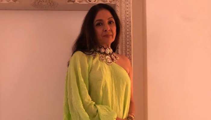 नीना गुप्ता ने IIFA 2019 नियोन कलर में बिखेरा जलवा, नई नवेली एक्ट्रेस को भी दी मात नीना गुप्ता ने IIFA 2019 नियोन कलर में बिखेरा जलवा, नई नवेली एक्ट्रेस को भी दी मात