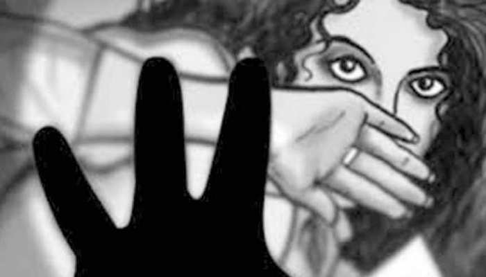 नाबालिग बच्ची से दुष्कर्म के आरोप में दिल्ली पुलिस का कॉन्सटेबल गिरफ्तार नाबालिग बच्ची से दुष्कर्म के आरोप में दिल्ली पुलिस का कॉन्सटेबल गिरफ्तार