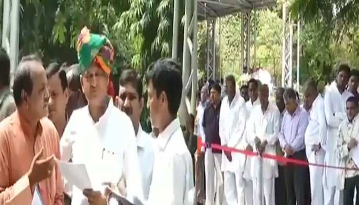 राजस्थान: अब मंत्रियों के बंगलों पर ही नहीं कांग्रेस मुख्यालय में भी लगेगा जनता दरबार राजस्थान: अब मंत्रियों के बंगलों पर ही नहीं कांग्रेस मुख्यालय में भी लगेगा जनता दरबार