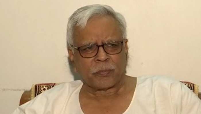 शिवानंद तिवारी का दावा, 'RJD-JDU के साथ आने को लेकर हो रही थी नीतीश कुमार से बात' शिवानंद तिवारी का दावा, 'RJD-JDU के साथ आने को लेकर हो रही थी नीतीश कुमार से बात'