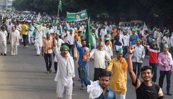 सरकार ने किसानों की 5 मांगों पर लगाई मुहर, घर को लौटे किसान सरकार ने किसानों की 5 मांगों पर लगाई मुहर, घर को लौटे किसान