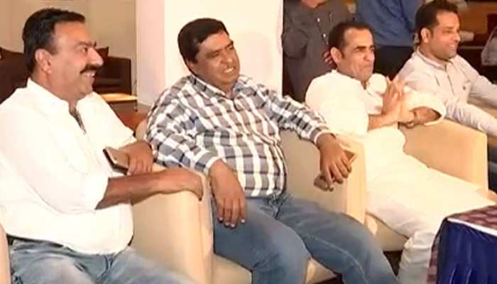 राजस्थान क्रिकेट एसोसिएशन के चुनाव पहले सीपी जोशी गुट ने दिखाए तीखे तेवर, कहा... राजस्थान क्रिकेट एसोसिएशन के चुनाव पहले सीपी जोशी गुट ने दिखाए तीखे तेवर, कहा...