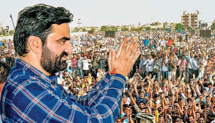नागौर: खींवसर विधानसभा उप-चुनाव पर RLP सांसद हनुमान बेनीवाल ने अलापा नया राग नागौर: खींवसर विधानसभा उप-चुनाव पर RLP सांसद हनुमान बेनीवाल ने अलापा नया राग