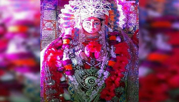 मां लक्ष्मी-श्रीकृष्ण के बीच रूठने-मनाने की अनोखी कहानी का प्रतीक है मथुरा का यह मंदिर मां लक्ष्मी-श्रीकृष्ण के बीच रूठने-मनाने की अनोखी कहानी का प्रतीक है मथुरा का यह मंदिर