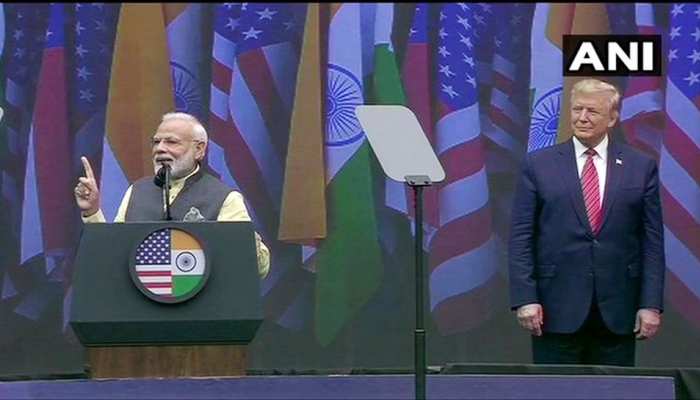Howdy Modi : ह्यूस्टन से PM मोदी ने दिया नारा 'अबकी बार ट्रंप सरकार' Howdy Modi : ह्यूस्टन से PM मोदी ने दिया नारा 'अबकी बार ट्रंप सरकार'