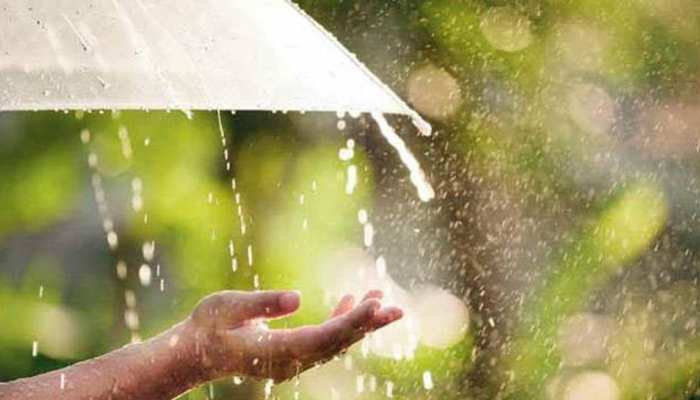 बिहार के कई इलाकों में रुक-रुक कर हो रही बारिश, 23.2 पहुंचा भागलपुर का तापमान बिहार के कई इलाकों में रुक-रुक कर हो रही बारिश, 23.2 पहुंचा भागलपुर का तापमान