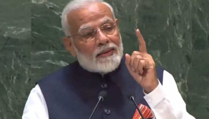 आतंकवाद पर पीएम मोदी की दहाड़, कहा- 'भारत ने दुनिया को युद्ध नहीं बुद्ध दिए' आतंकवाद पर पीएम मोदी की दहाड़, कहा- 'भारत ने दुनिया को युद्ध नहीं बुद्ध दिए'