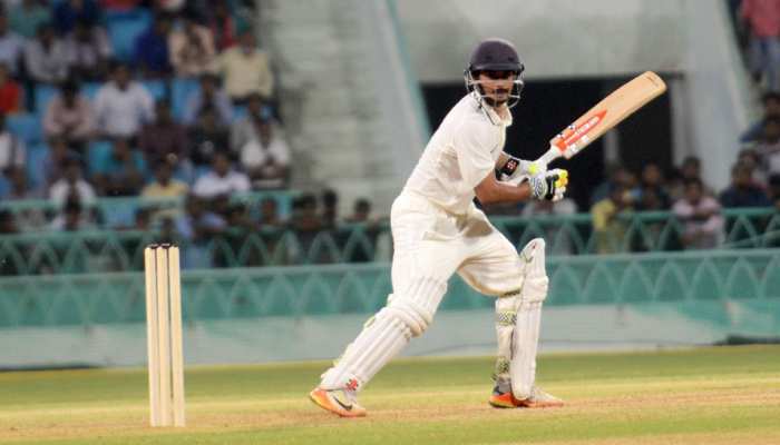 Board President 11 vs SA: प्रैक्टिस मैच हुआ ड्रॉ, जानिए क्या मिला टीम इंडिया को Board President 11 vs SA: प्रैक्टिस मैच हुआ ड्रॉ, जानिए क्या मिला टीम इंडिया को