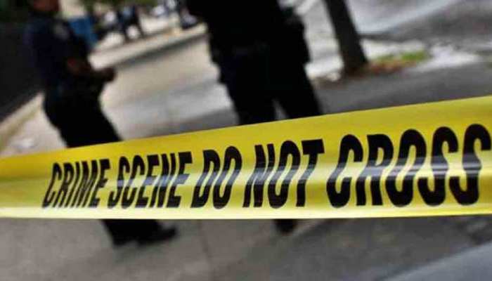 अमेरिका में 5 लोगों पर चाकू से हमला, पुलिस ने हमलावर को मार गिराया अमेरिका में 5 लोगों पर चाकू से हमला, पुलिस ने हमलावर को मार गिराया