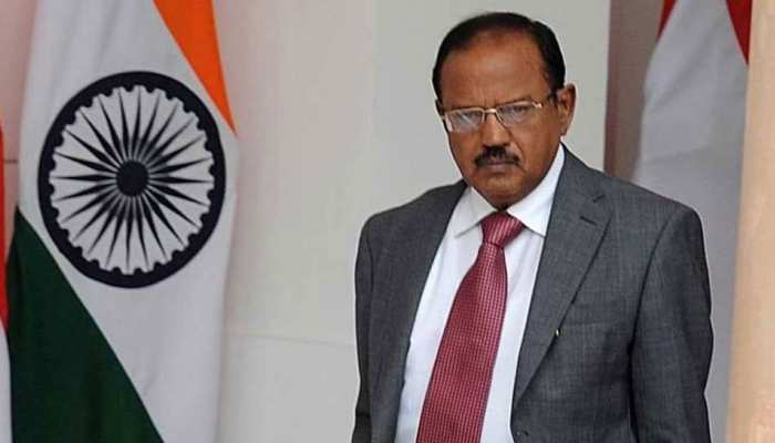 NSA अजित डोभाल ने की सऊदी प्रिंस से मुलाकात, कश्मीर को लेकर भी हुई चर्चा NSA अजित डोभाल ने की सऊदी प्रिंस से मुलाकात, कश्मीर को लेकर भी हुई चर्चा