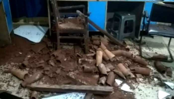 बिहार: नालंदा में शिक्षा पदाधिकारी के ऑफिस की छत गिरी, तीन घायल बिहार: नालंदा में शिक्षा पदाधिकारी के ऑफिस की छत गिरी, तीन घायल