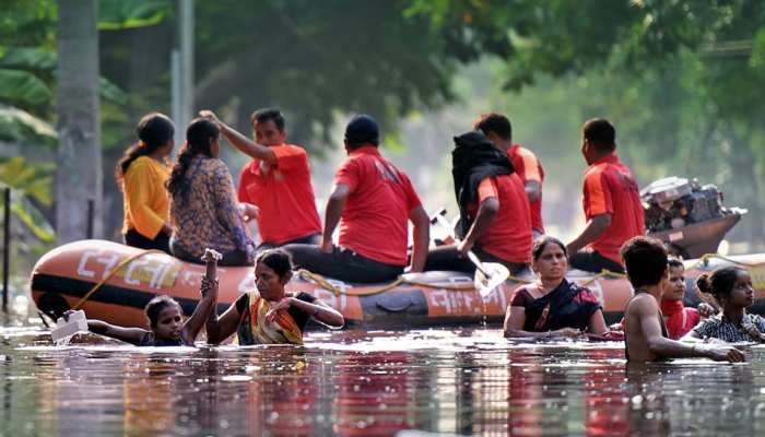 बाढ़ प्रभावित कर्नाटक को 1200 और बिहार को मिलेगा 613 करोड़ रुपये का राहत पैकेज बाढ़ प्रभावित कर्नाटक को 1200 और बिहार को मिलेगा 613 करोड़ रुपये का राहत पैकेज
