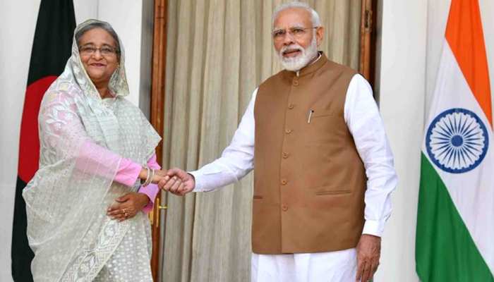 पीएम मोदी और शेख हसीना की मुलाकात, भारत और बांग्लादेश के बीच हुए अहम समझौते पीएम मोदी और शेख हसीना की मुलाकात, भारत और बांग्लादेश के बीच हुए अहम समझौते