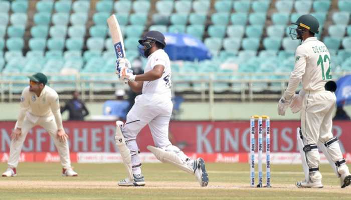 IND vs SA Day 4 Tea: मयंक के विकेट ने दिया था झटका, रोहित-पुजारा ने जगाई उम्मीद IND vs SA Day 4 Tea: मयंक के विकेट ने दिया था झटका, रोहित-पुजारा ने जगाई उम्मीद
