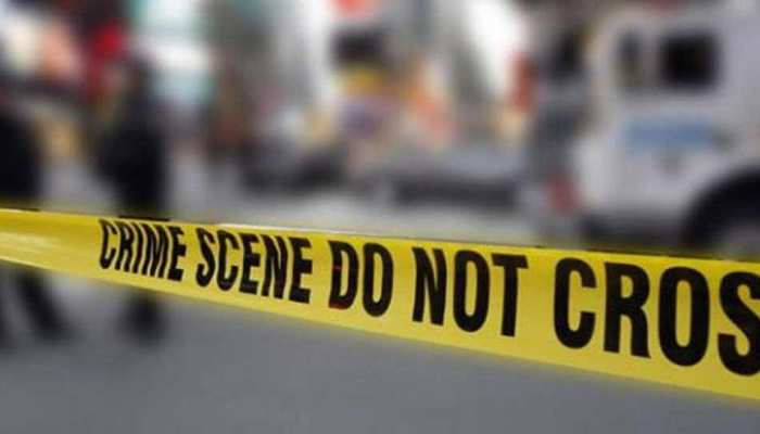 झांसी: ट्रक और टैक्सी में टक्कर, 8 लोगों की मौत, CM योगी ने जताया दुख झांसी: ट्रक और टैक्सी में टक्कर, 8 लोगों की मौत, CM योगी ने जताया दुख