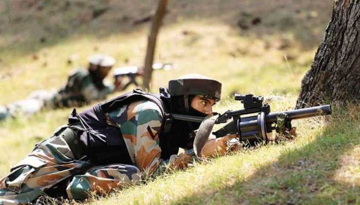 J&K: पाकिस्तान ने फिर तोड़ा सीजफायर, हीरा नगर सेक्टर में लगातार कर रहा है फायरिंग J&K: पाकिस्तान ने फिर तोड़ा सीजफायर, हीरा नगर सेक्टर में लगातार कर रहा है फायरिंग