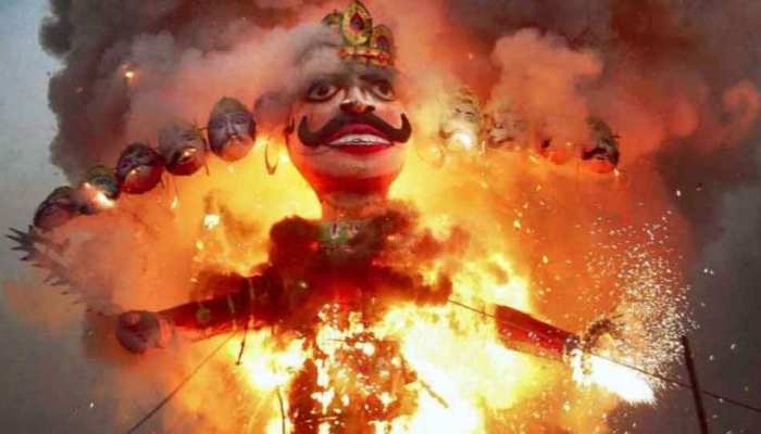 Dussehra 2019: इस शुभ मुहूर्त पर होगा रावण दहन, श्रीराम के बाण से मिलेगी दशानन को मुक्ति Dussehra 2019: इस शुभ मुहूर्त पर होगा रावण दहन, श्रीराम के बाण से मिलेगी दशानन को मुक्ति