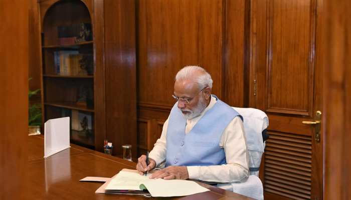 चुनिंदा PSU में हिस्सा बिक्री को लेकर PMO ने विनिवेश मंत्रालय को दिया आदेश चुनिंदा PSU में हिस्सा बिक्री को लेकर PMO ने विनिवेश मंत्रालय को दिया आदेश