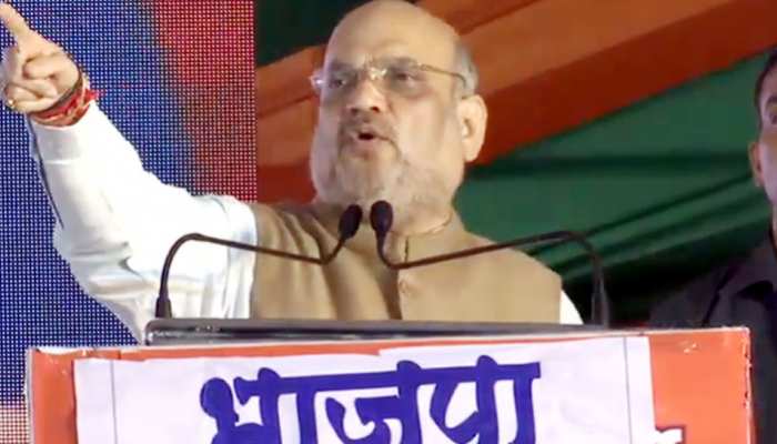 महाराष्ट्र चुनाव में गरजे अमित शाह, कांग्रेस-एनसीपी पर चुनचुन कर किए हमले महाराष्ट्र चुनाव में गरजे अमित शाह, कांग्रेस-एनसीपी पर चुनचुन कर किए हमले