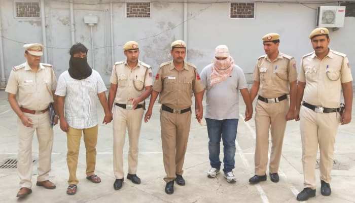 महिला IAS से एकतरफा प्यार करता था CISF कमांडेंट, उसकी ही साजिश ने कराया गिरफ्तार महिला IAS से एकतरफा प्यार करता था CISF कमांडेंट, उसकी ही साजिश ने कराया गिरफ्तार