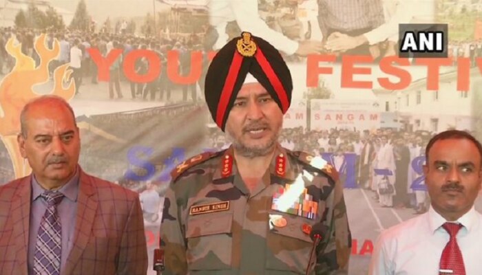 कश्मीर सीमा के उस पार 500 आतंकी जबकि इस पार 200, लेकिन सुरक्षा को कोई खतरा नहीं कश्मीर सीमा के उस पार 500 आतंकी जबकि इस पार 200, लेकिन सुरक्षा को कोई खतरा नहीं