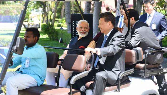 दोस्ती का 'महाबली' दौर! देखिए... मोदी-जिनपिंग 'मिलन' की 10 बड़ी झलकियां दोस्ती का 'महाबली' दौर! देखिए... मोदी-जिनपिंग 'मिलन' की 10 बड़ी झलकियां