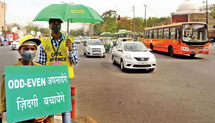 दिल्ली: ऑड -ईवन से महिलाओं को मिलेगी छूट, CNG गाड़ियों को छूट नहीं दिल्ली: ऑड -ईवन से महिलाओं को मिलेगी छूट, CNG गाड़ियों को छूट नहीं