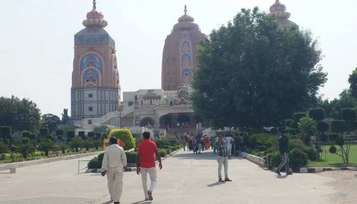 अग्रोहा धाम में शरद पूर्णिमा के मौके पर लगा वार्षिक मेला, श्रद्धालुओं का आना जारी अग्रोहा धाम में शरद पूर्णिमा के मौके पर लगा वार्षिक मेला, श्रद्धालुओं का आना जारी