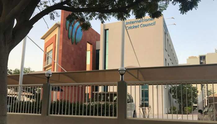 ICC ने हटाया विवादित बाउंड्री काउंट नियम, अब ऐसे होगा टाई मैचों का फैसला ICC ने हटाया विवादित बाउंड्री काउंट नियम, अब ऐसे होगा टाई मैचों का फैसला