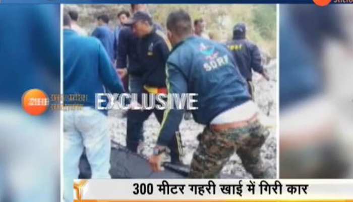 टिहरी गढ़वाल में खाई में गिरी कार, 5 लोगों की दर्दनाक मौत, 2 घायल टिहरी गढ़वाल में खाई में गिरी कार, 5 लोगों की दर्दनाक मौत, 2 घायल