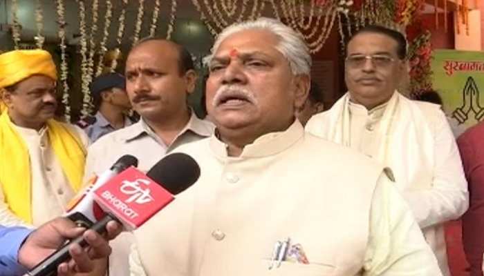 पटना: महागठबंधन में बिखराव पर JDU ने साधा निशाना, कहा- 'ये है सीरीज ऑफ फ्यूज बल्ब' पटना: महागठबंधन में बिखराव पर JDU ने साधा निशाना, कहा- 'ये है सीरीज ऑफ फ्यूज बल्ब'