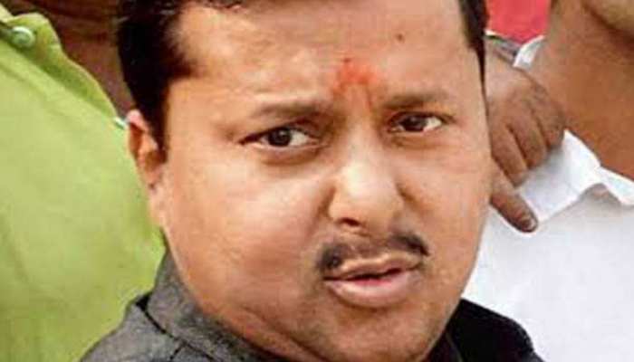 पटना: आम नहीं खास लोग भी डेंगू की चपेट में, विधायक नीतीन नवीन भी हुए शिकार पटना: आम नहीं खास लोग भी डेंगू की चपेट में, विधायक नीतीन नवीन भी हुए शिकार