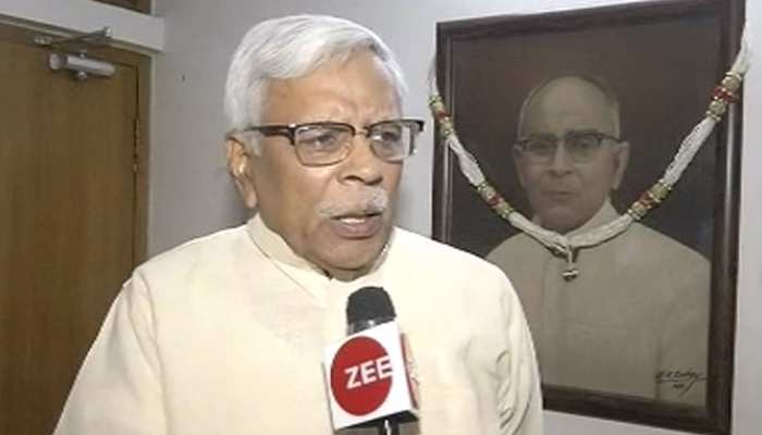 अधिकारियों के तबादले पर RJD का हमला, CM नीतीश को ठहराया जलजमाव का जिम्मेदार अधिकारियों के तबादले पर RJD का हमला, CM नीतीश को ठहराया जलजमाव का जिम्मेदार