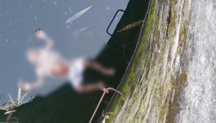 आत्महत्या : झारखंड के कुचाई में महिला ने 3 बच्चों के संग कुएं में कूदकर दी जान आत्महत्या : झारखंड के कुचाई में महिला ने 3 बच्चों के संग कुएं में कूदकर दी जान