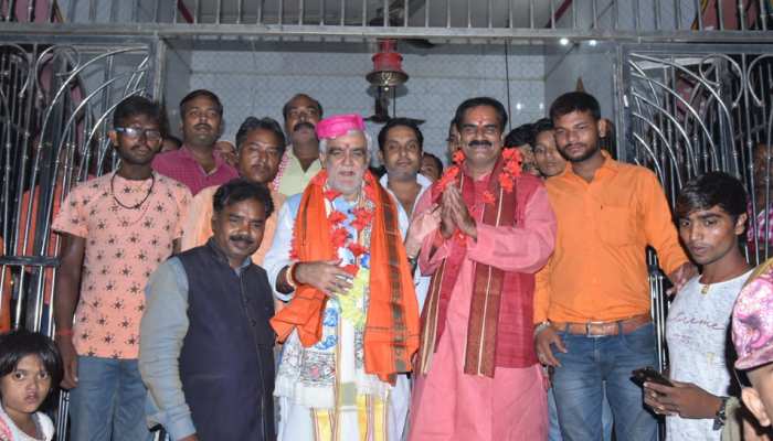 दरभंगा: स्याही कांड पर अश्विनी चौबे बोले- 'इंक की जगह बम भी हो सकता था' दरभंगा: स्याही कांड पर अश्विनी चौबे बोले- 'इंक की जगह बम भी हो सकता था'