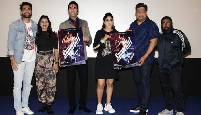 कोरियोग्राफर संदीप सोपारकर ने लॉन्च किया SuperGirl का टीजर, जी प्रीमियर थिएटर में हुआ इवेंट कोरियोग्राफर संदीप सोपारकर ने लॉन्च किया SuperGirl का टीजर, जी प्रीमियर थिएटर में हुआ इवेंट