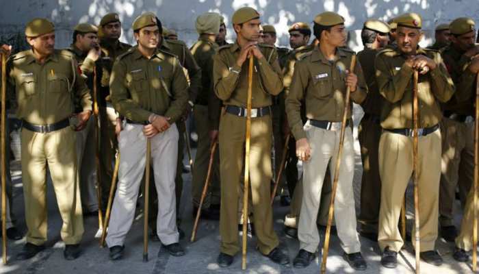 राजस्थान पुलिस का नोबेल विजेता अभिजीत बनर्जी से है ये कनेक्शन, पढ़ें खबर राजस्थान पुलिस का नोबेल विजेता अभिजीत बनर्जी से है ये कनेक्शन, पढ़ें खबर
