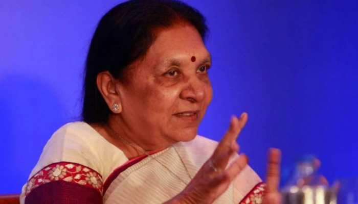 आनंदीबेन पटेल बोलीं, ' सिर्फ ज्ञान से ही संभव है नए भारत का निर्माण' आनंदीबेन पटेल बोलीं, ' सिर्फ ज्ञान से ही संभव है नए भारत का निर्माण'