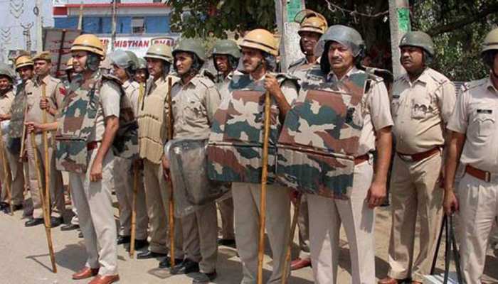हरियाणा चुनाव की सुरक्षा में तैनात होंगे 50 हजार से ज्यादा जवान, पैरामिलिट्री फोर्स भी मंगवाई गई हरियाणा चुनाव की सुरक्षा में तैनात होंगे 50 हजार से ज्यादा जवान, पैरामिलिट्री फोर्स भी मंगवाई गई