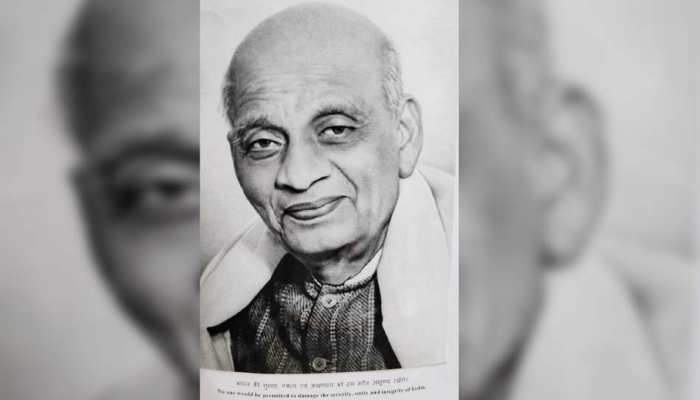 गृह मंत्रालय का नया आदेश, पुलिस और सुरक्षा बलों के दफ्तर में लगानी होगी सरदार पटेल की तस्वीर गृह मंत्रालय का नया आदेश, पुलिस और सुरक्षा बलों के दफ्तर में लगानी होगी सरदार पटेल की तस्वीर