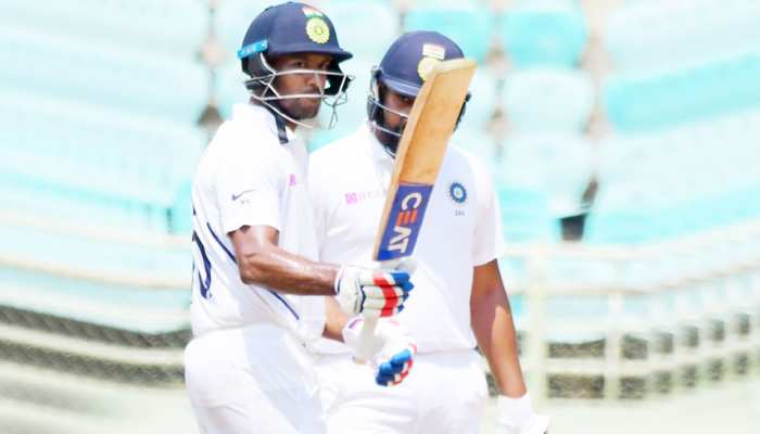 INDvsSA: मयंक अग्रवाल तोड़ सकते हैं सहवाग का रिकॉर्ड, रोहित और कोहली भी रेस में INDvsSA: मयंक अग्रवाल तोड़ सकते हैं सहवाग का रिकॉर्ड, रोहित और कोहली भी रेस में