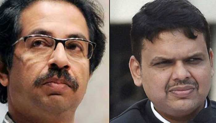 शिवसेना ने सामना में लिखा, अगर सावरकर से इतना प्रेम था तो उन्हें पहले भारत रत्न क्यों नहीं दिया? शिवसेना ने सामना में लिखा, अगर सावरकर से इतना प्रेम था तो उन्हें पहले भारत रत्न क्यों नहीं दिया?