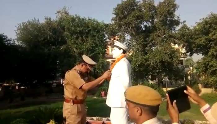 श्रीगंगानगर: पुलिस लाइन में मनाया गया शहीद दिवस, जिला कलेक्टर, SP रहे मौजूद श्रीगंगानगर: पुलिस लाइन में मनाया गया शहीद दिवस, जिला कलेक्टर, SP रहे मौजूद