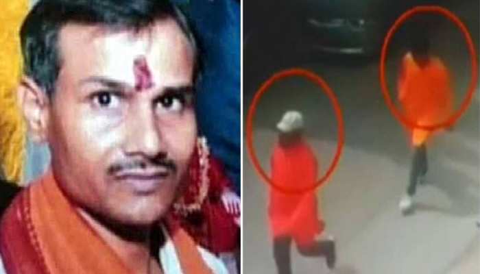 कमलेश तिवारी के हत्यारोपी अब भी गिरफ्त से बाहर, कश्मीर या पाकिस्तान भागने का शक कमलेश तिवारी के हत्यारोपी अब भी गिरफ्त से बाहर, कश्मीर या पाकिस्तान भागने का शक